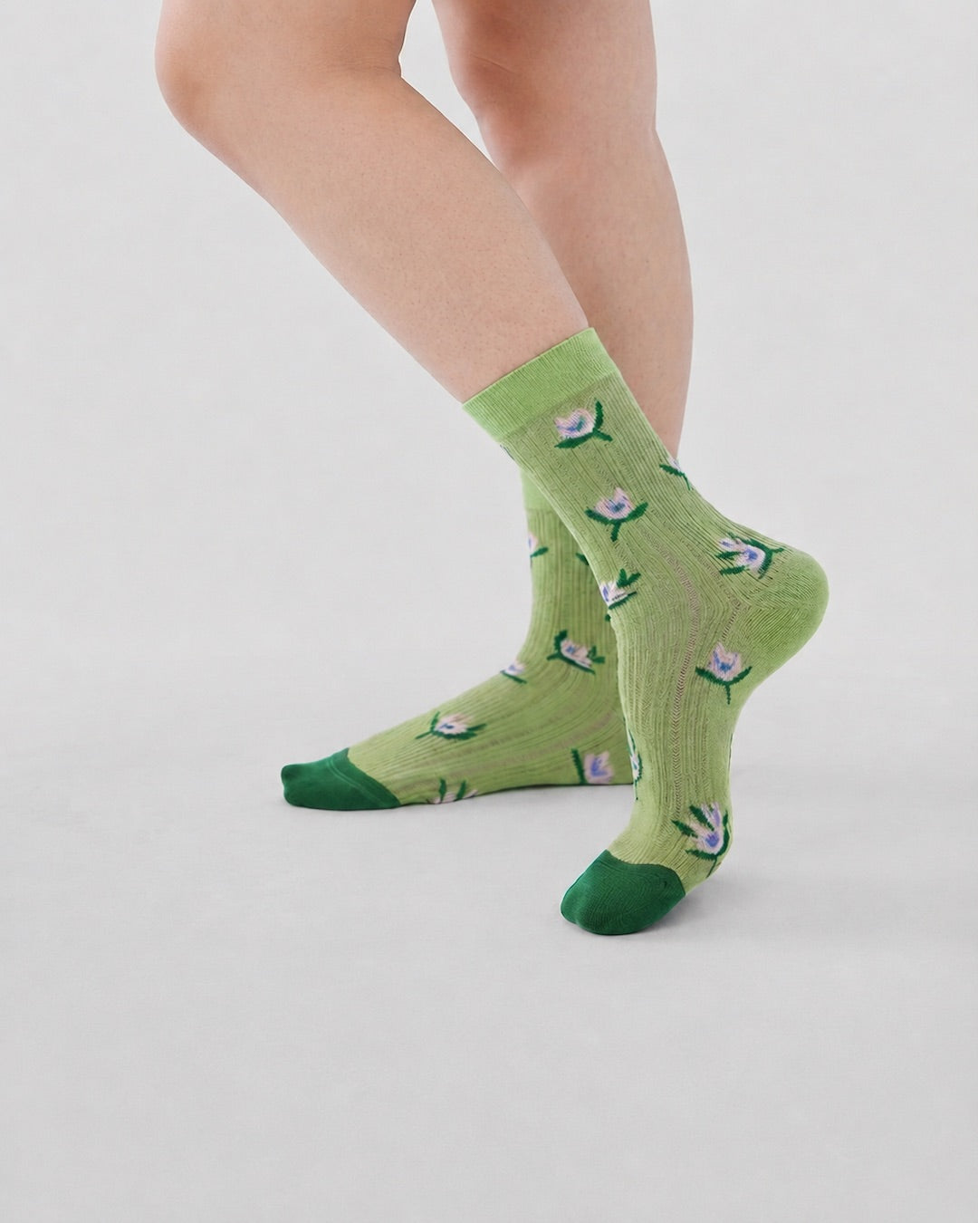 Vyla™ Garden Floral Breathable Mesh Crew Socks (3 Pairs)