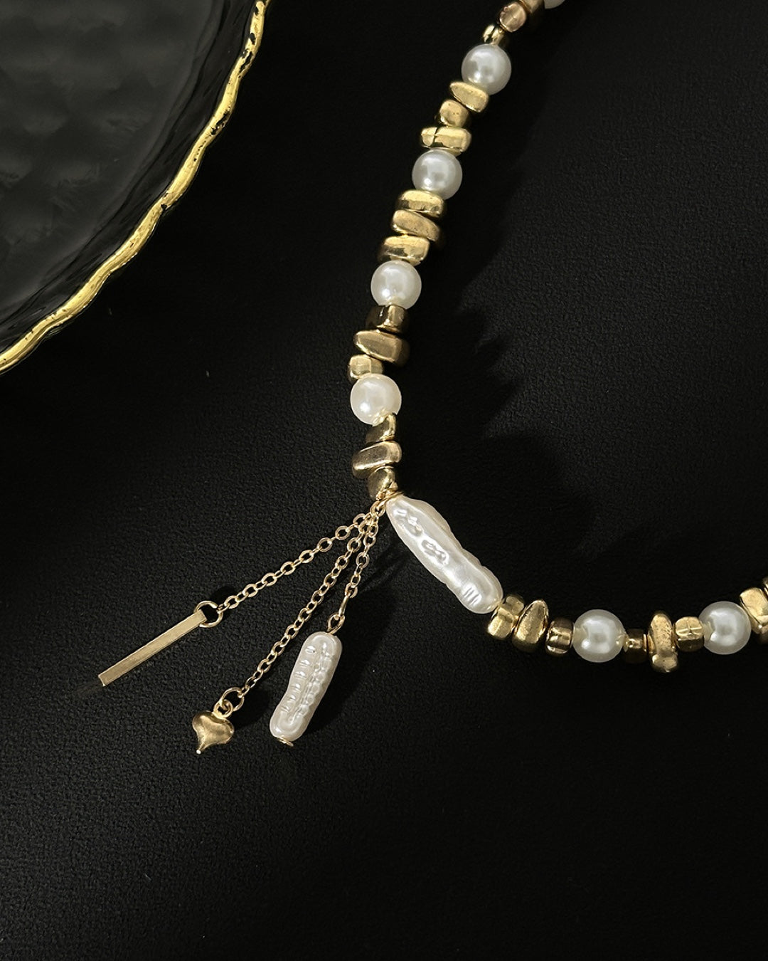 Vyla™ Baroque Irregular Faux Pearl Beaded Choker Necklace