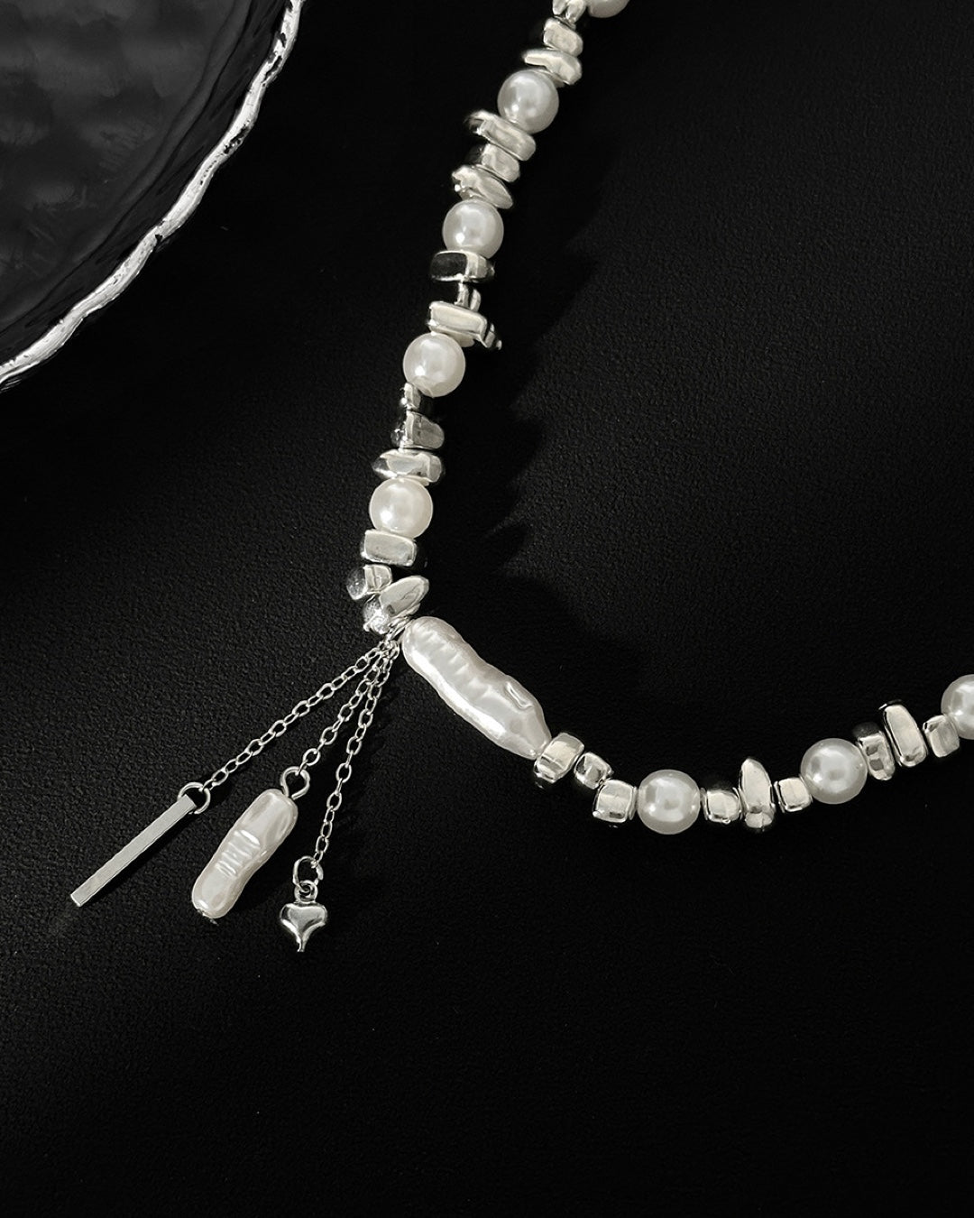 Vyla™ Baroque Irregular Faux Pearl Beaded Choker Necklace