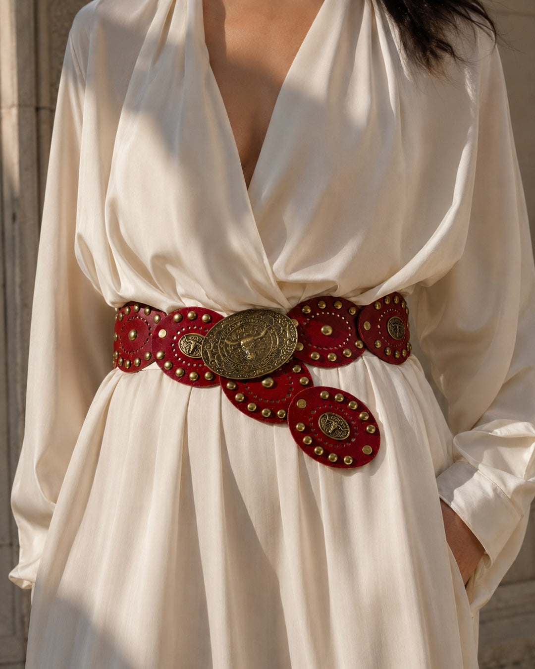 Vyla™ Vintage Western Oval Cutout Belt