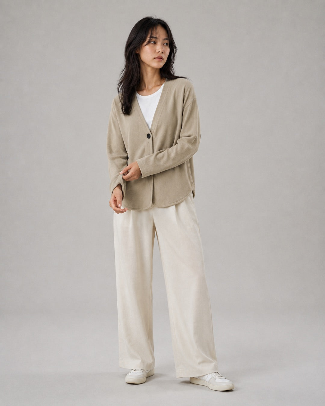 Vyla™ Relaxed Fit V-Neck Button-Up Knit Cardigan