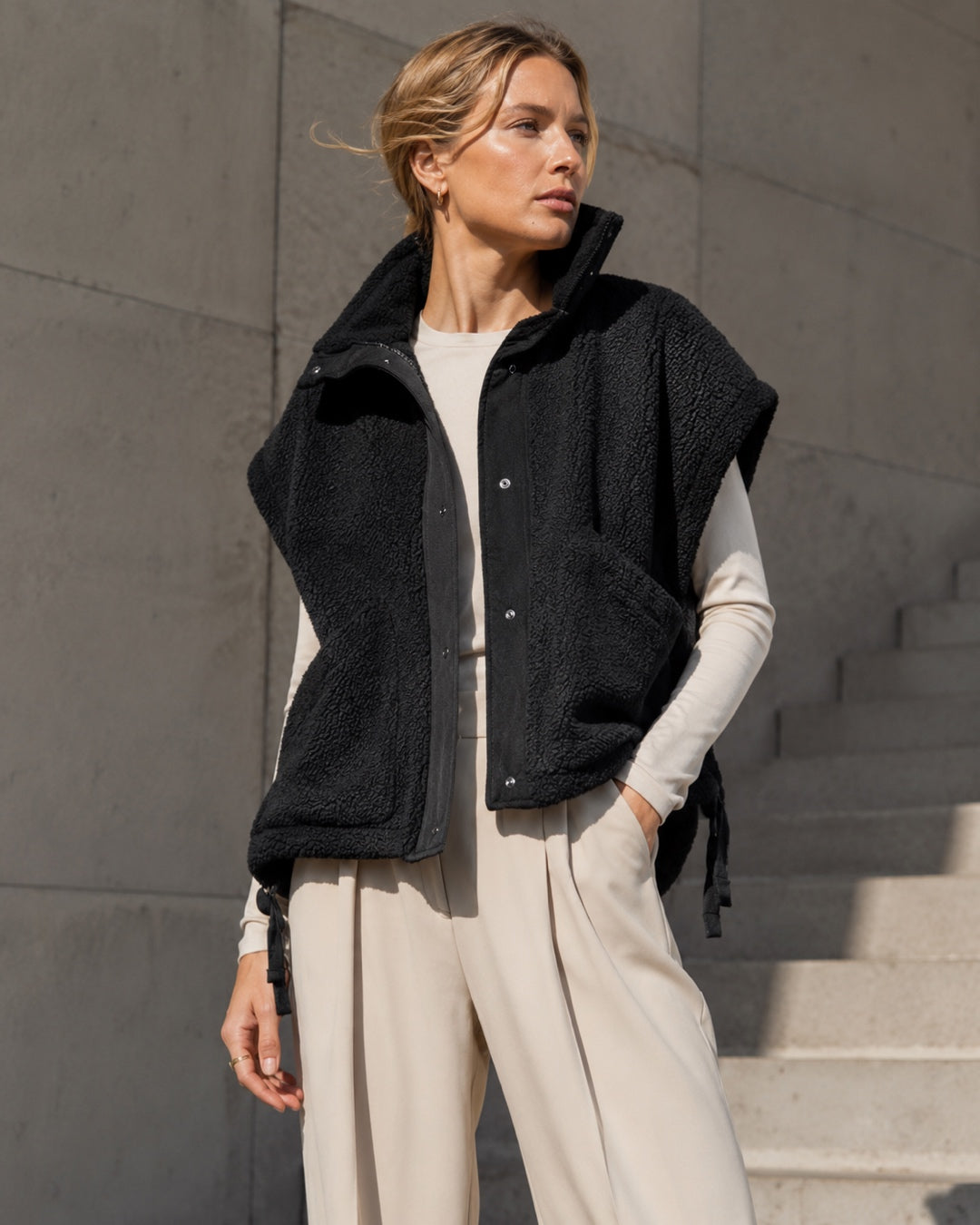 Vyla™ Oversized Plush Fleece Sleeveless Vest