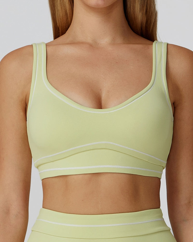 Vyla™ Contrast Trim U-Back Sports Bra