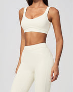 Vyla™ Contrast Trim U-Back Sports Bra