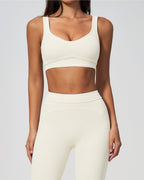 Vyla™ Contrast Trim U-Back Sports Bra