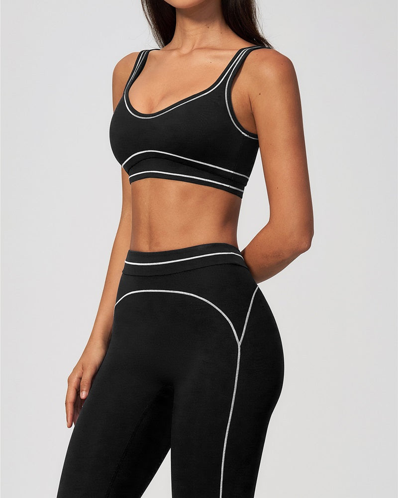 Vyla™ Contrast Trim U-Back Sports Bra