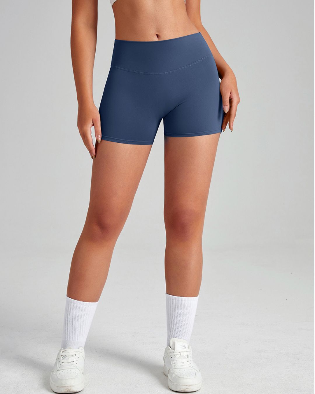 Vyla™ Cargo Pocket Scrunch High-Waisted Yoga Shorts