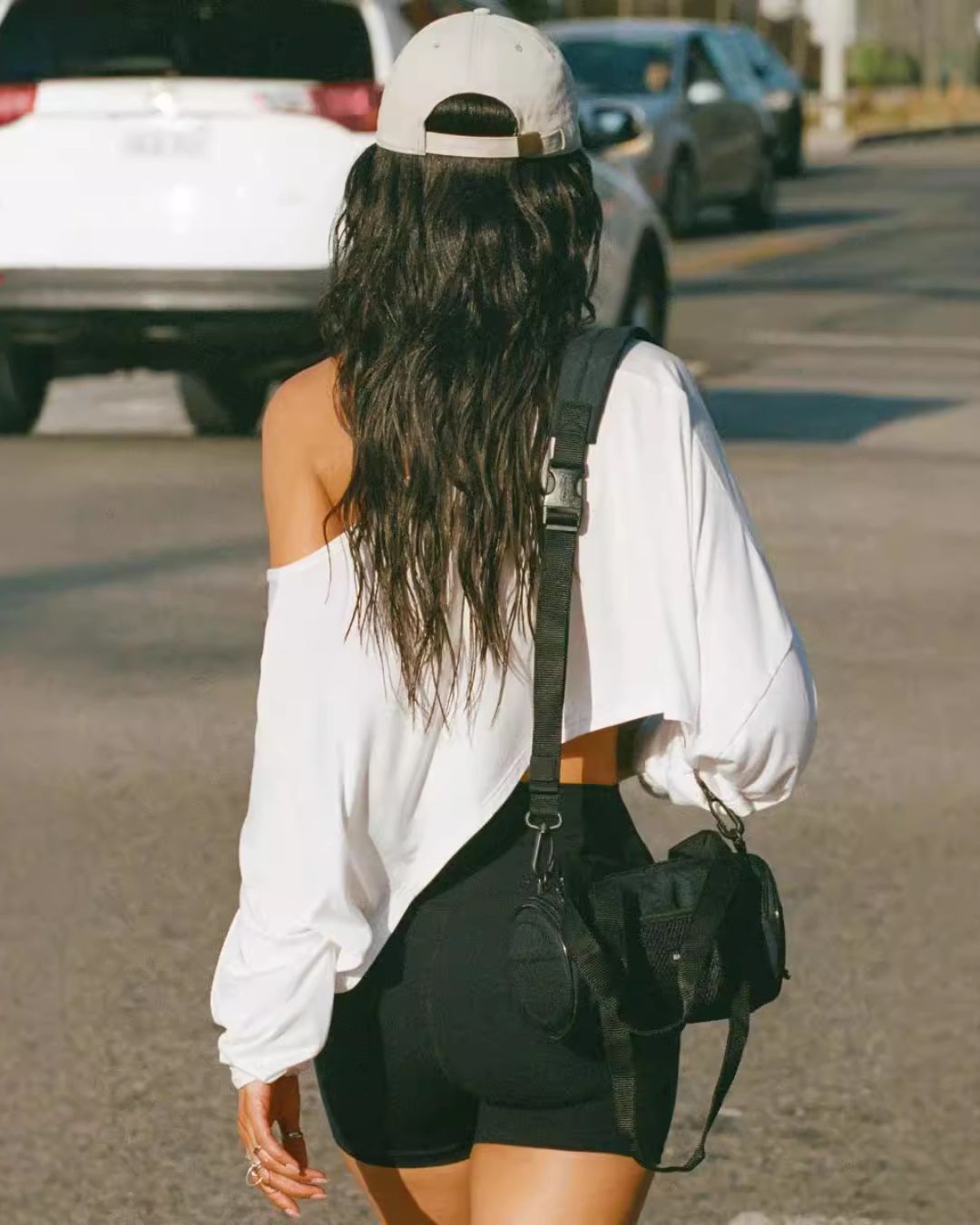 Vyla™ Streetwear Off-Shoulder Relaxed Cropped Top
