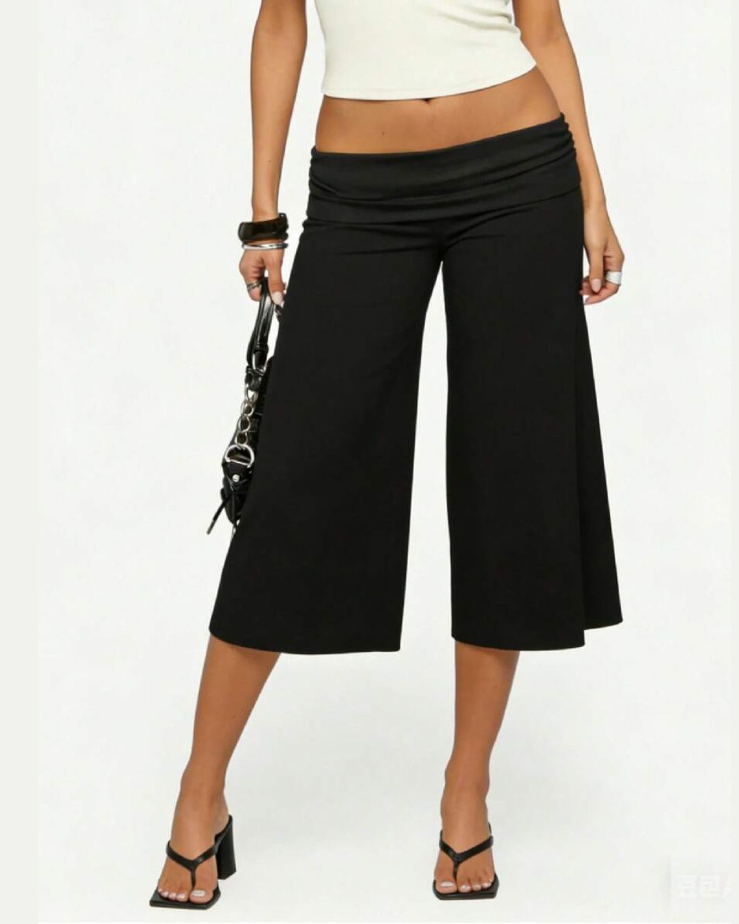 Vyla™ Fold-Over Waist Wide Leg Capris
