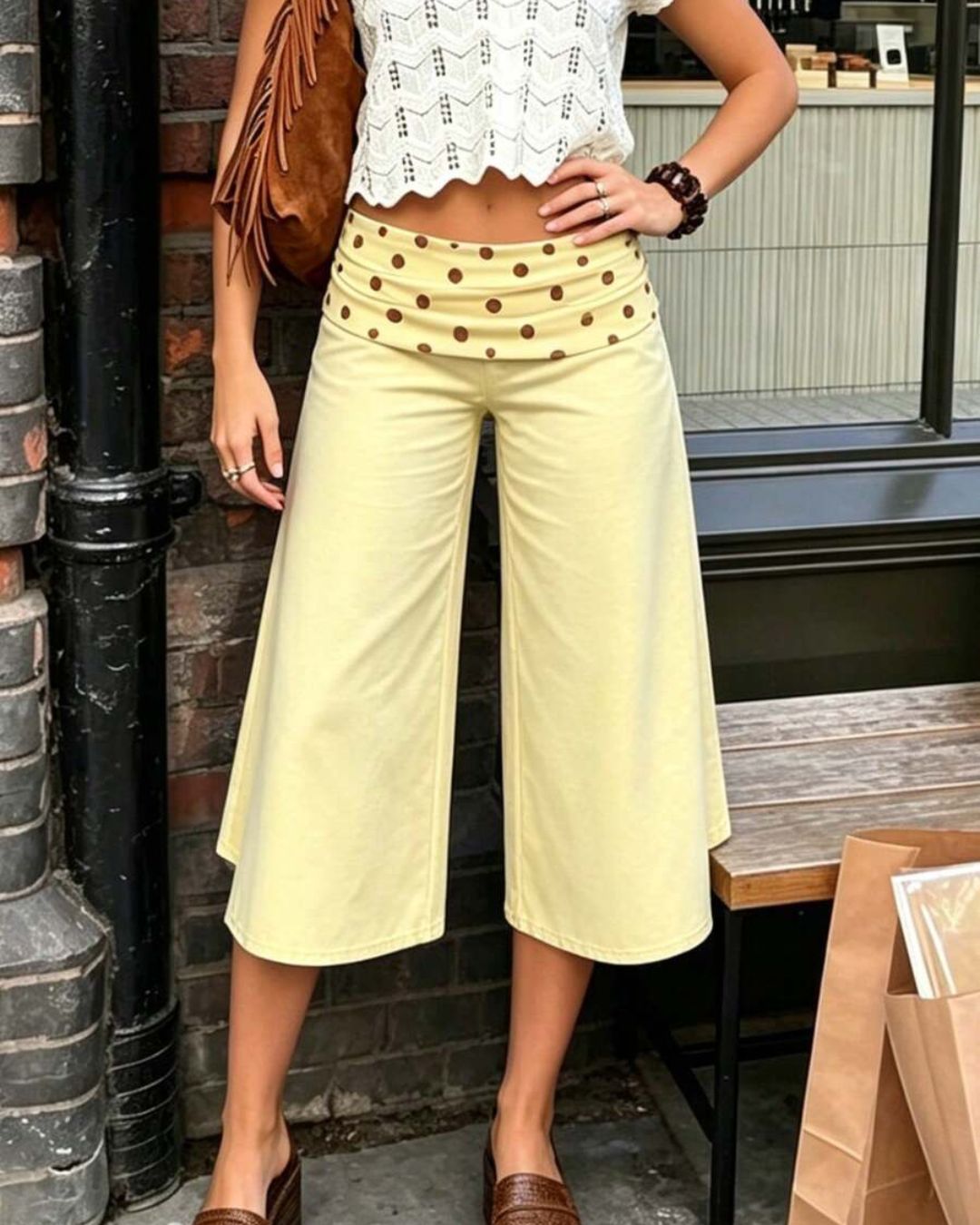 Vyla™ Contrast Fold-Over Waist Wide Leg Capri Pants