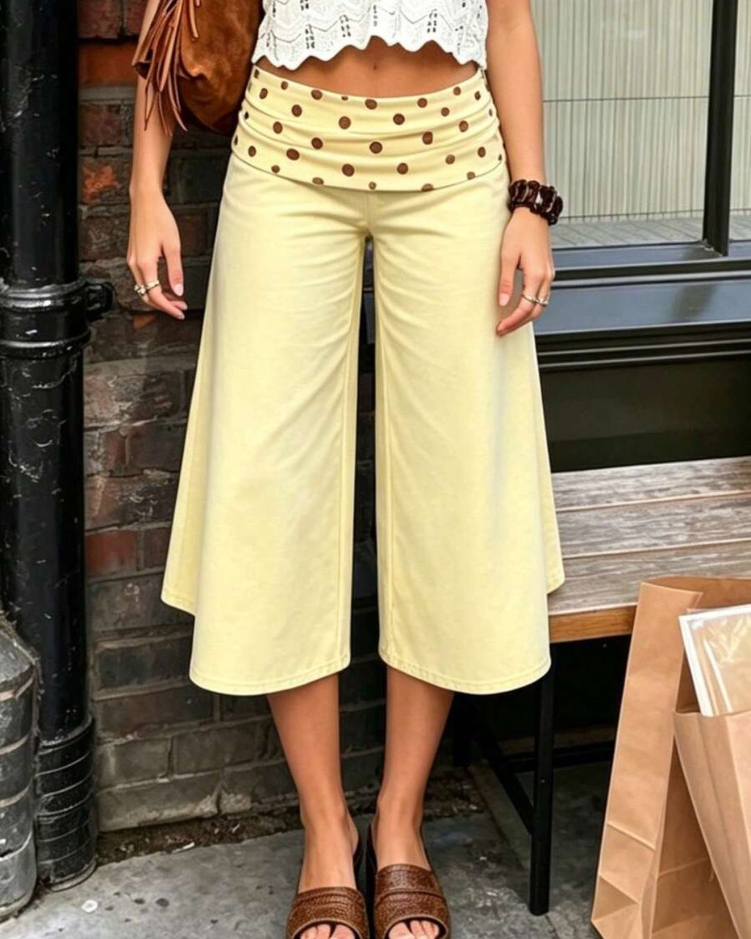 Vyla™ Contrast Fold-Over Waist Wide Leg Capri Pants