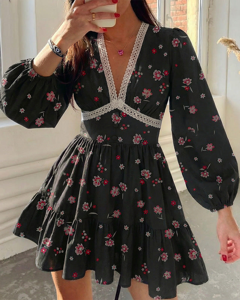 Vyla™ Deep V-Neck Lace Trim Floral Puff Sleeve Mini Dress