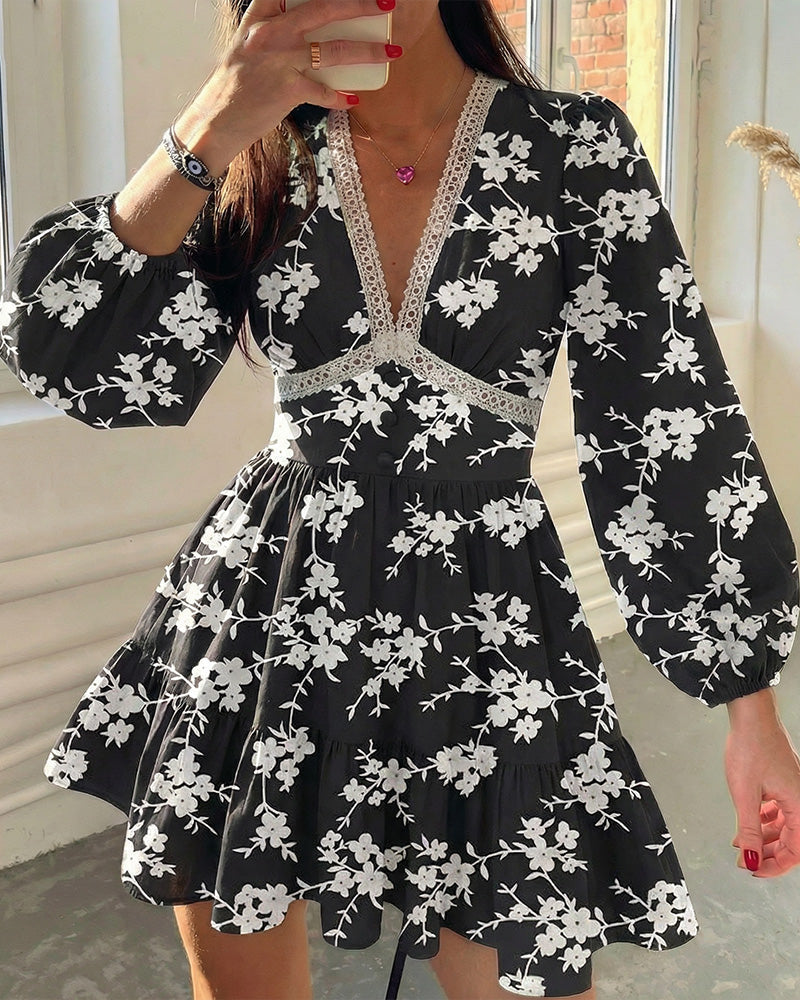 Vyla™ Deep V-Neck Lace Trim Floral Puff Sleeve Mini Dress