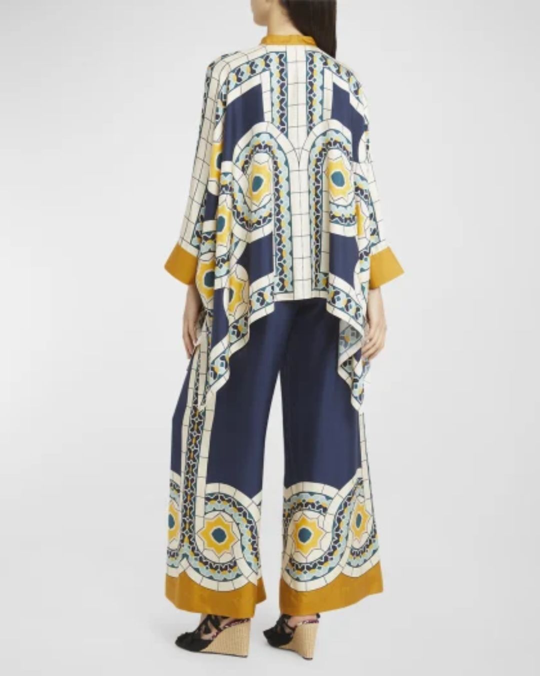 Vyla™ Place-Print Collared Set