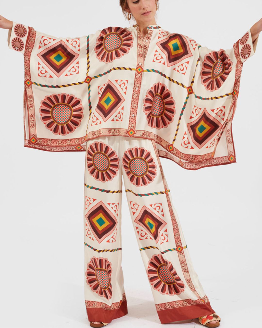 Vyla™ Macro Tiles Placée Twill Shirt and Pants Set Elegant Printed Two-Piece Outfit