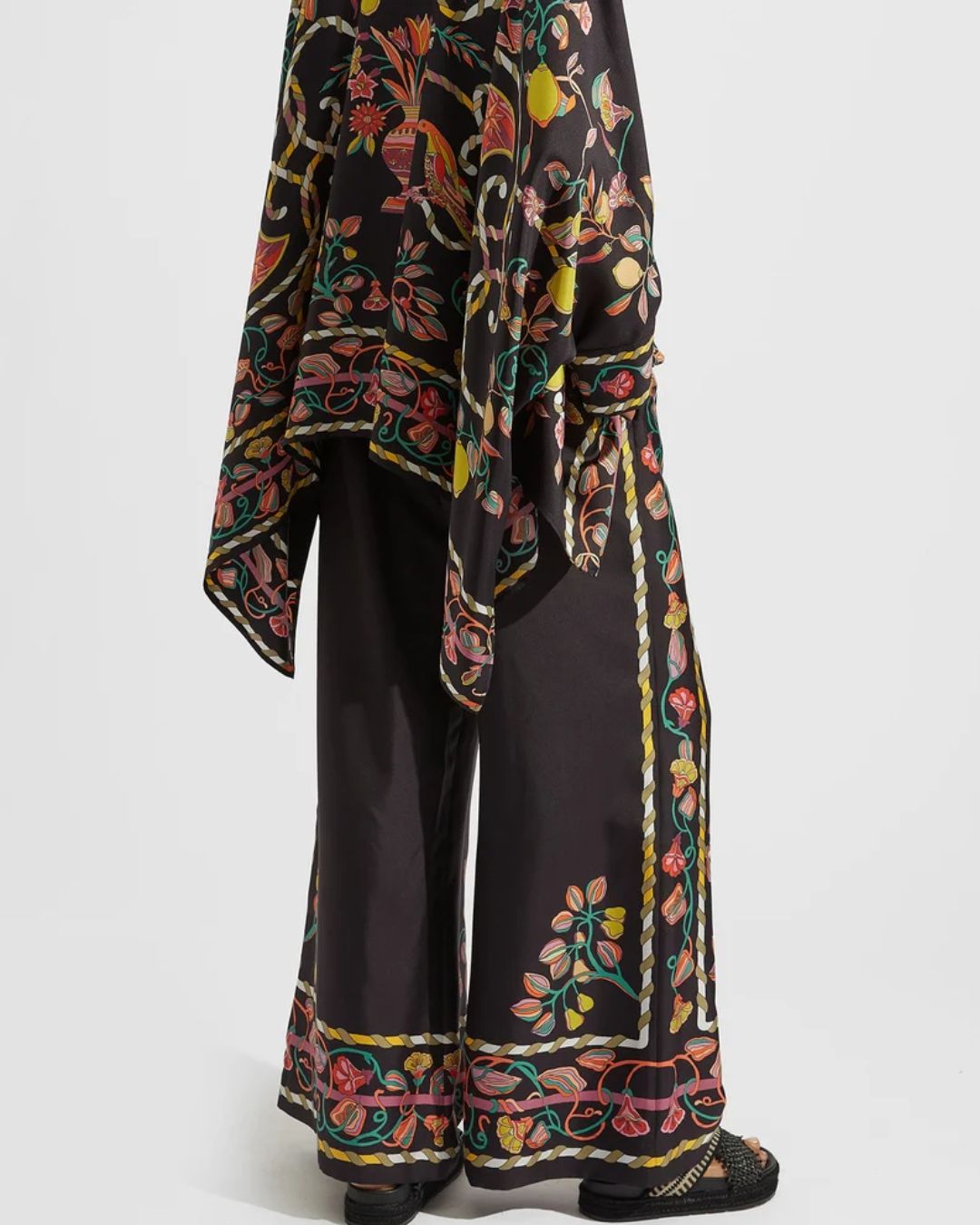 Vyla™ Borboni Placée Nero Twill Blouse Vintage Baroque Print Elegant Flowy Set