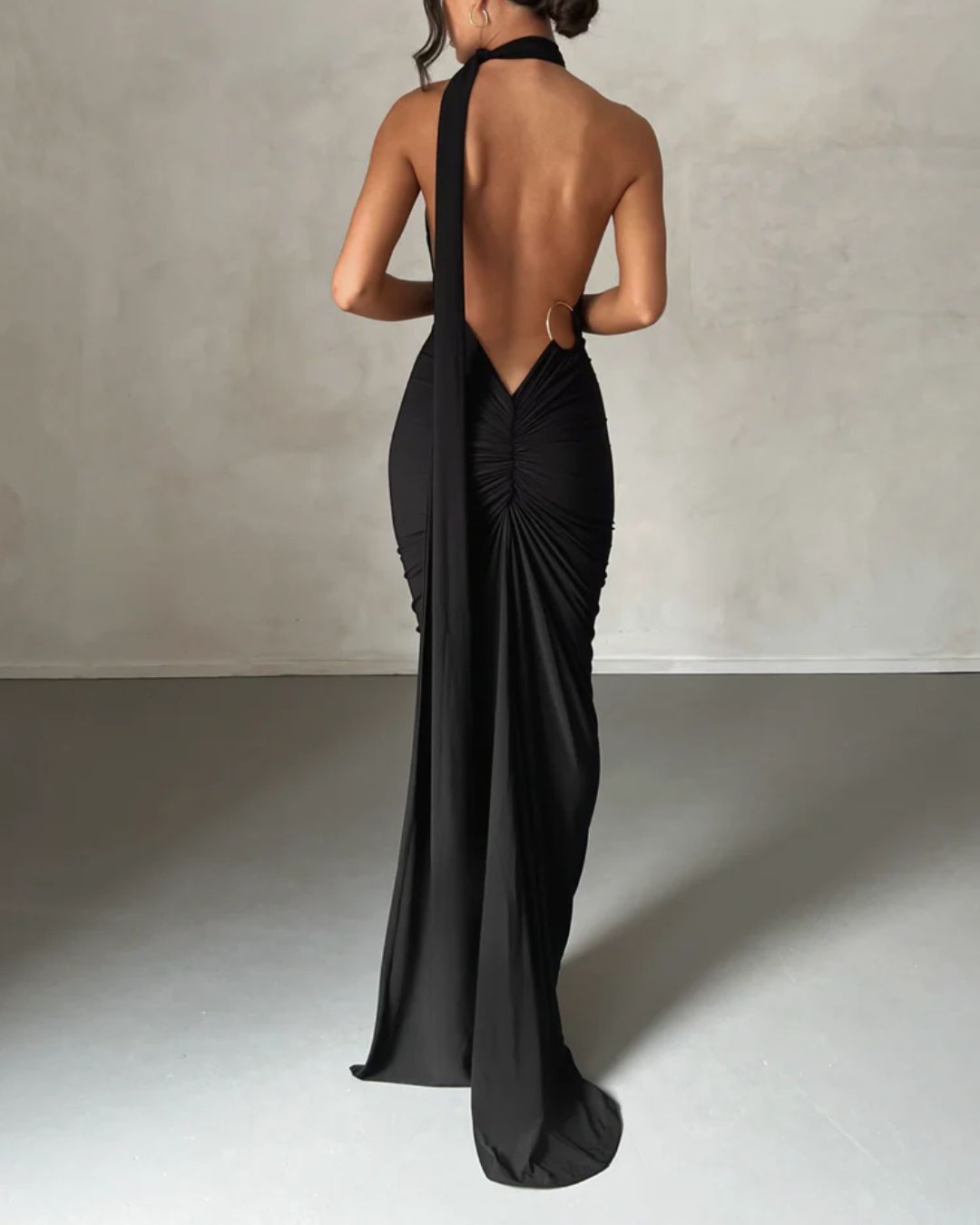 Vyla™ Garze Backless Maxi Dress
