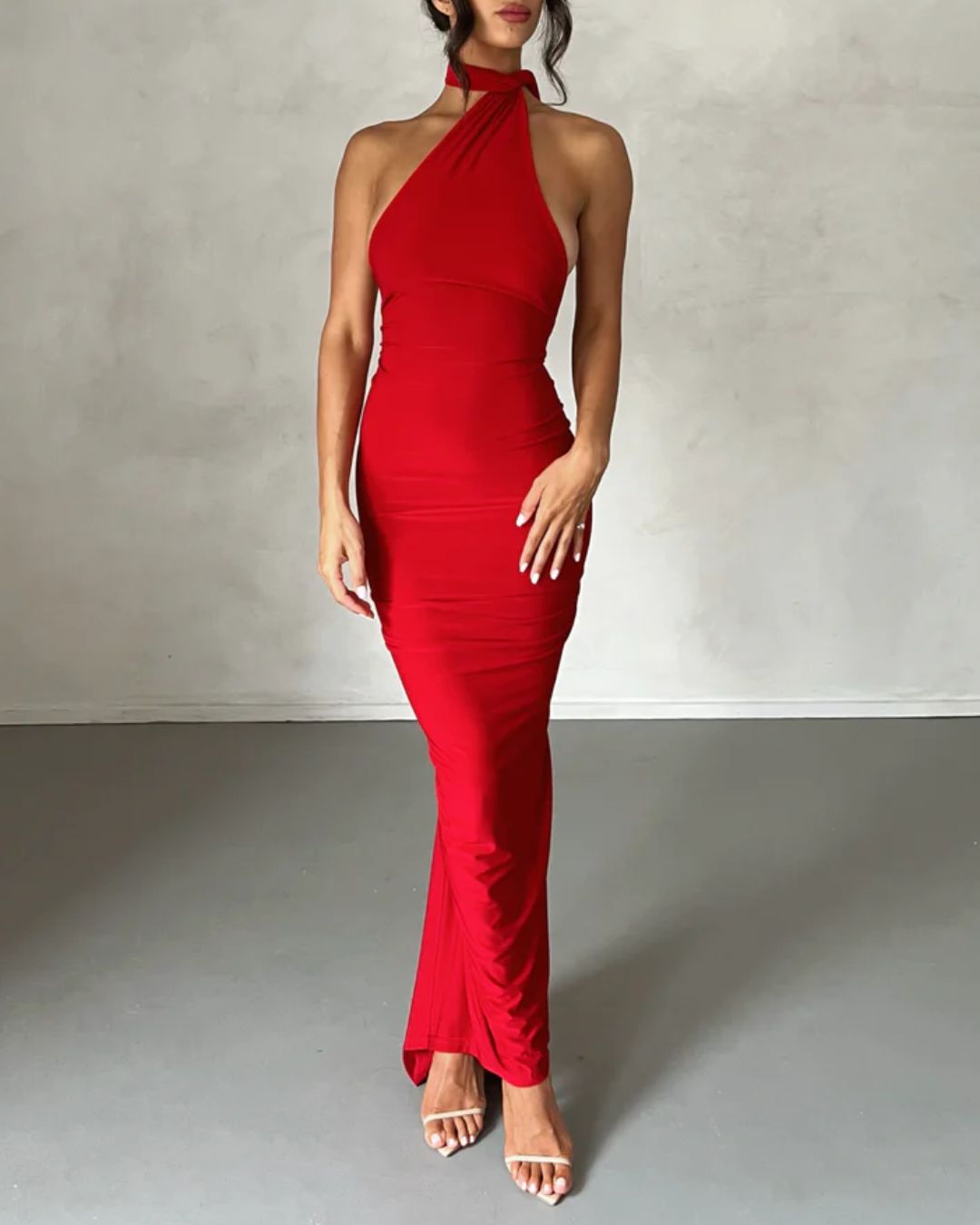 Vyla™ Garze Backless Maxi Dress