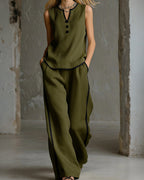 Vyla™ Contrast Edge Sleeveless V-Neck Top & Wide-Leg Pants Set