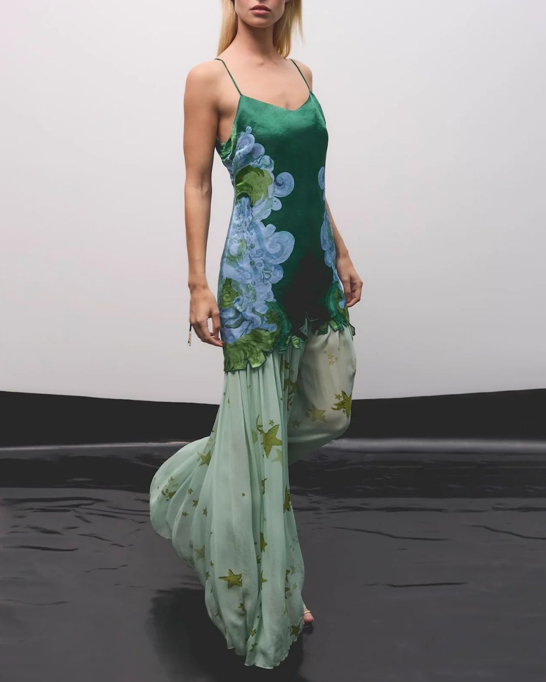 Vyla™ RUNAWAY STAR Floral Maxi Dress