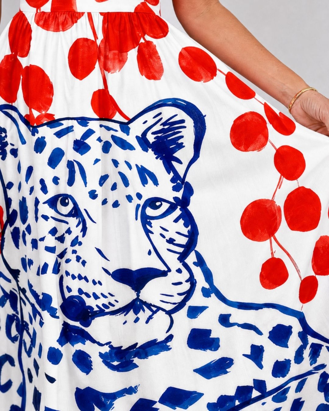 Vyla™ Leopard Graphic Print Midi Dress