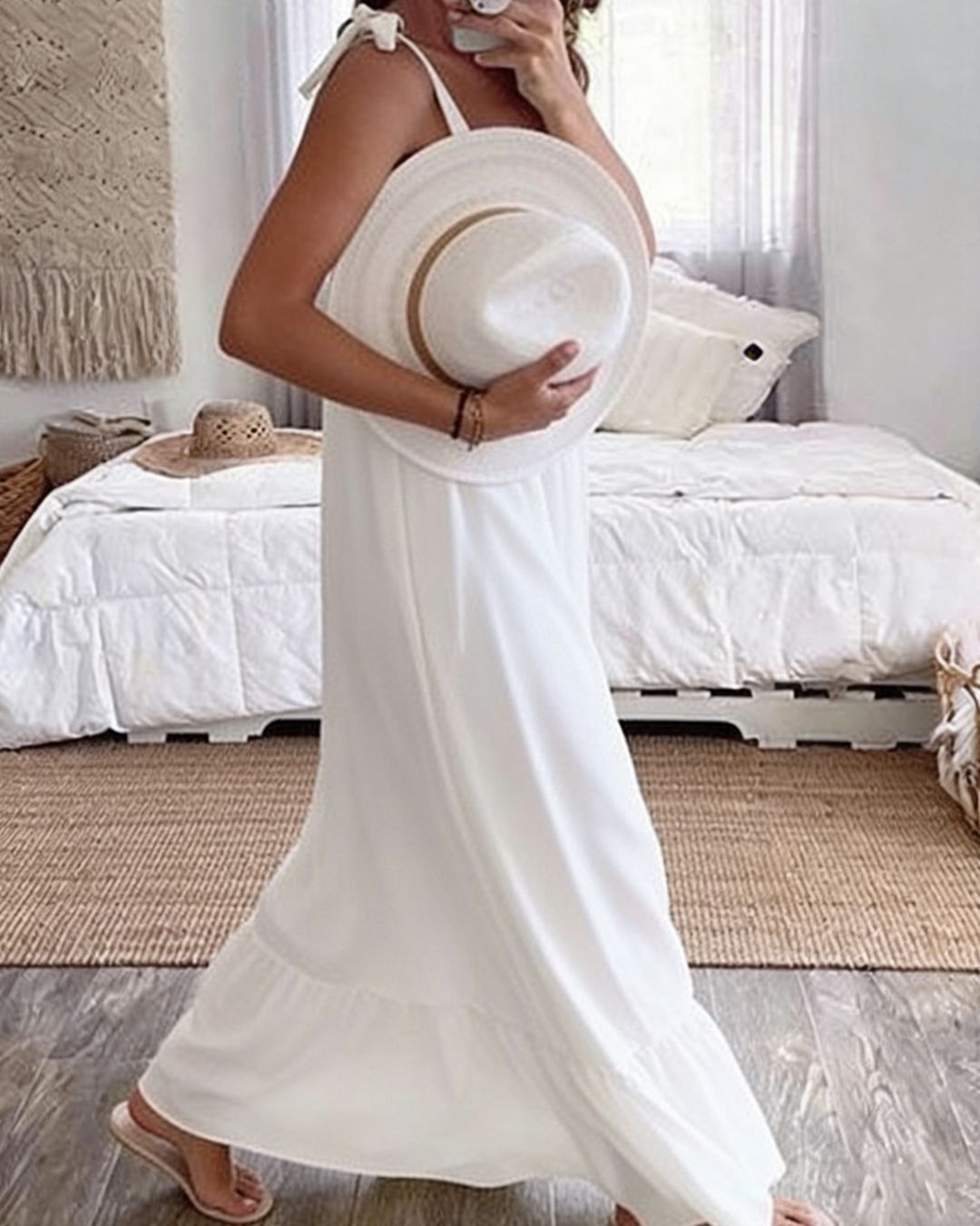 Vyla™ Sleeveless Tie Strap Flowy Maxi Dress