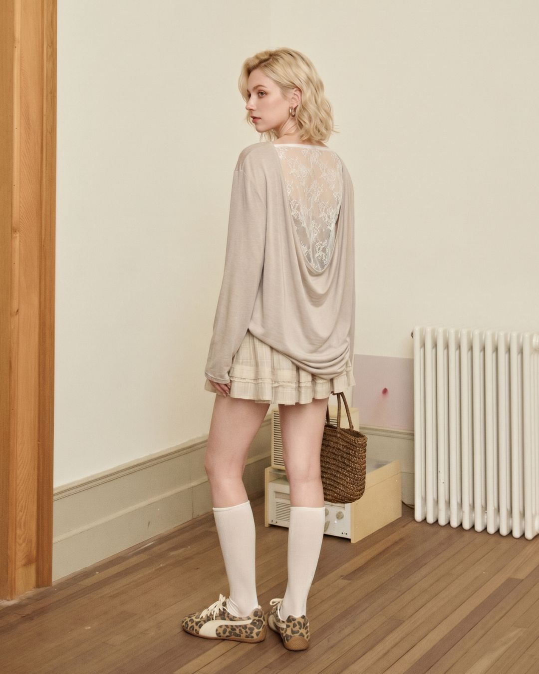 Vyla™ Lace Open-Back Statement Relaxed Fit  Basic Tee