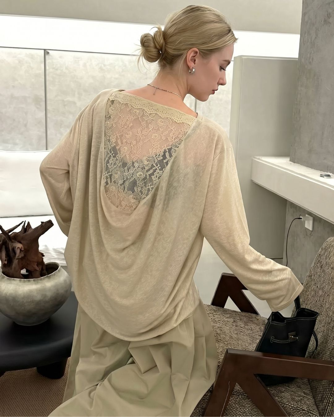 Vyla™ Lace Open-Back Statement Relaxed Fit  Basic Tee