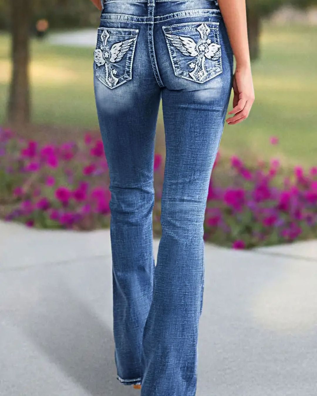 Vyla™ Embroidered Mid-Rise Flared Jeans