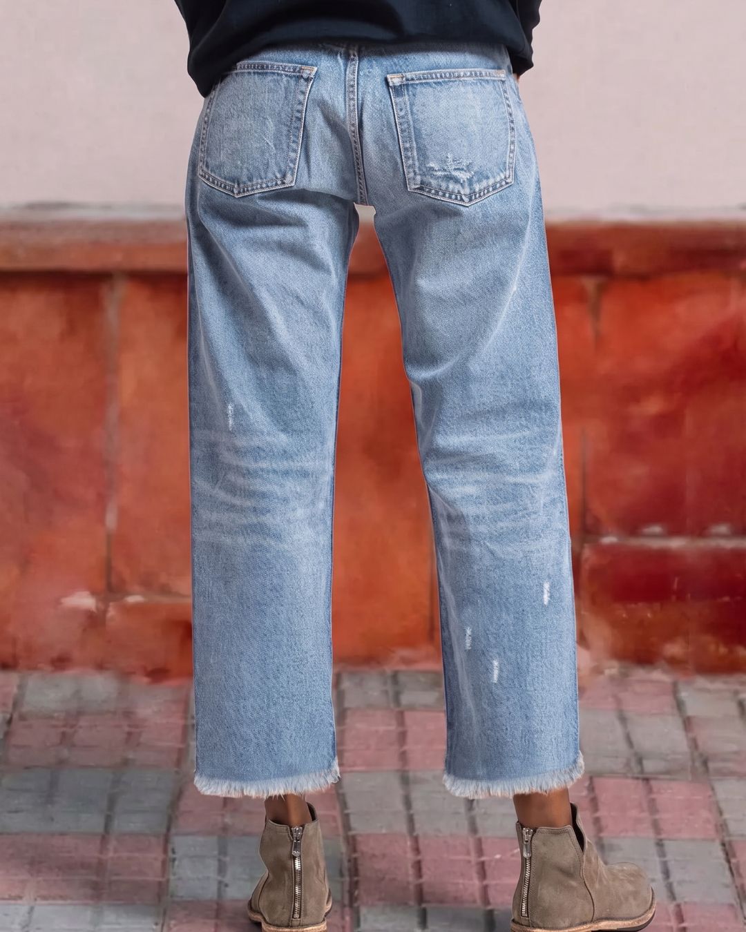 Vyla™ Wash Raw Hem Mid Rise Crop Straight Jeans