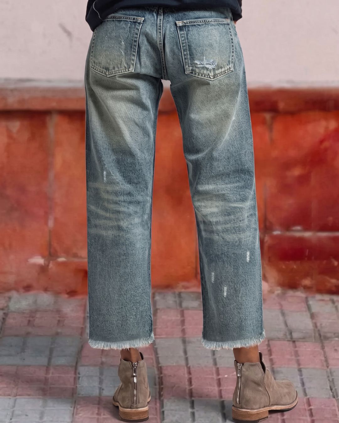 Vyla™ Wash Raw Hem Mid Rise Crop Straight Jeans