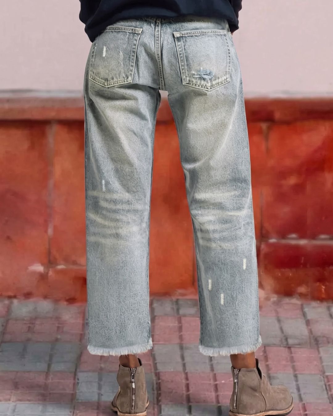 Vyla™ Wash Raw Hem Mid Rise Crop Straight Jeans