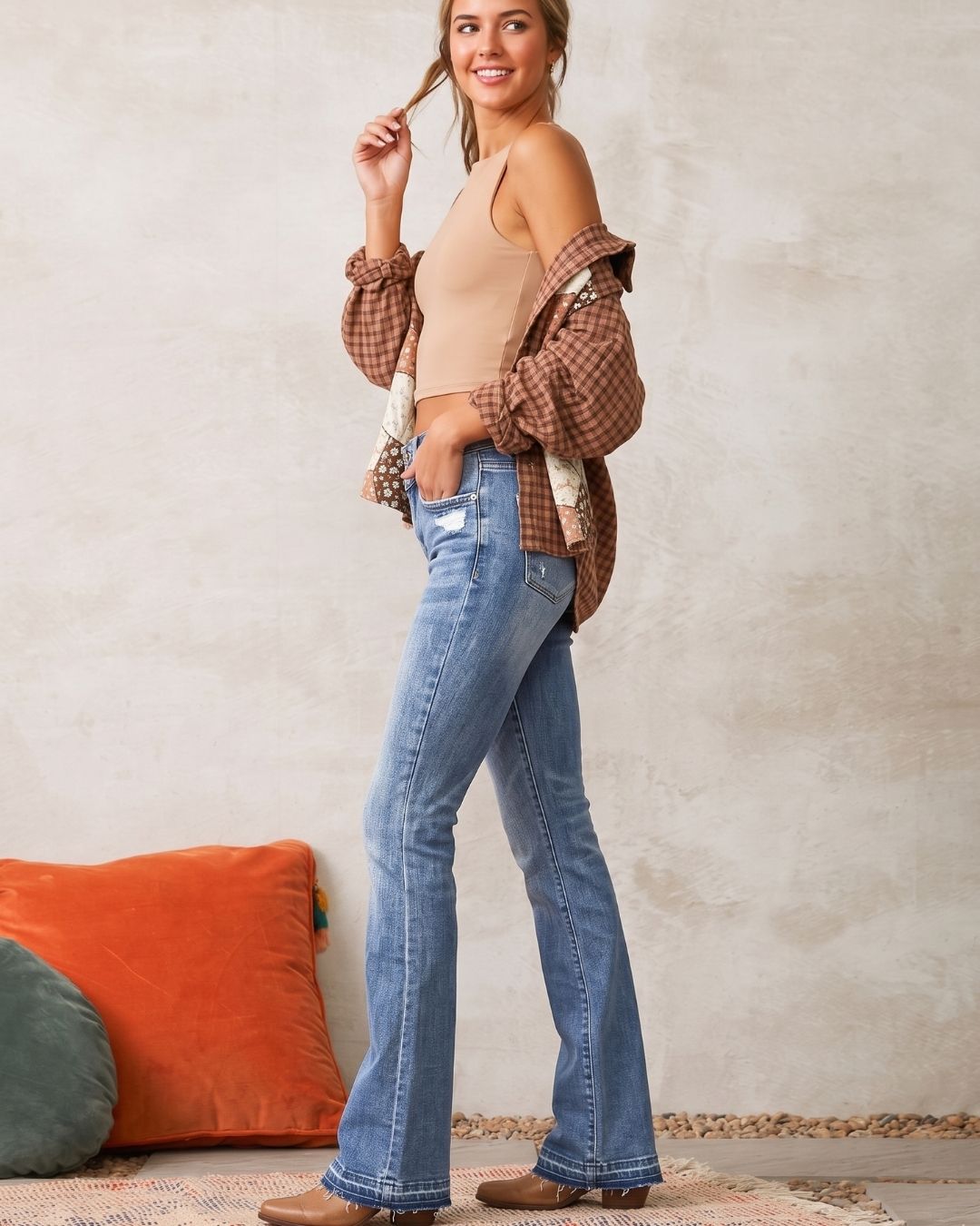 Vyla™ Wash Dual Button Mid Waist Bootcut Jeans