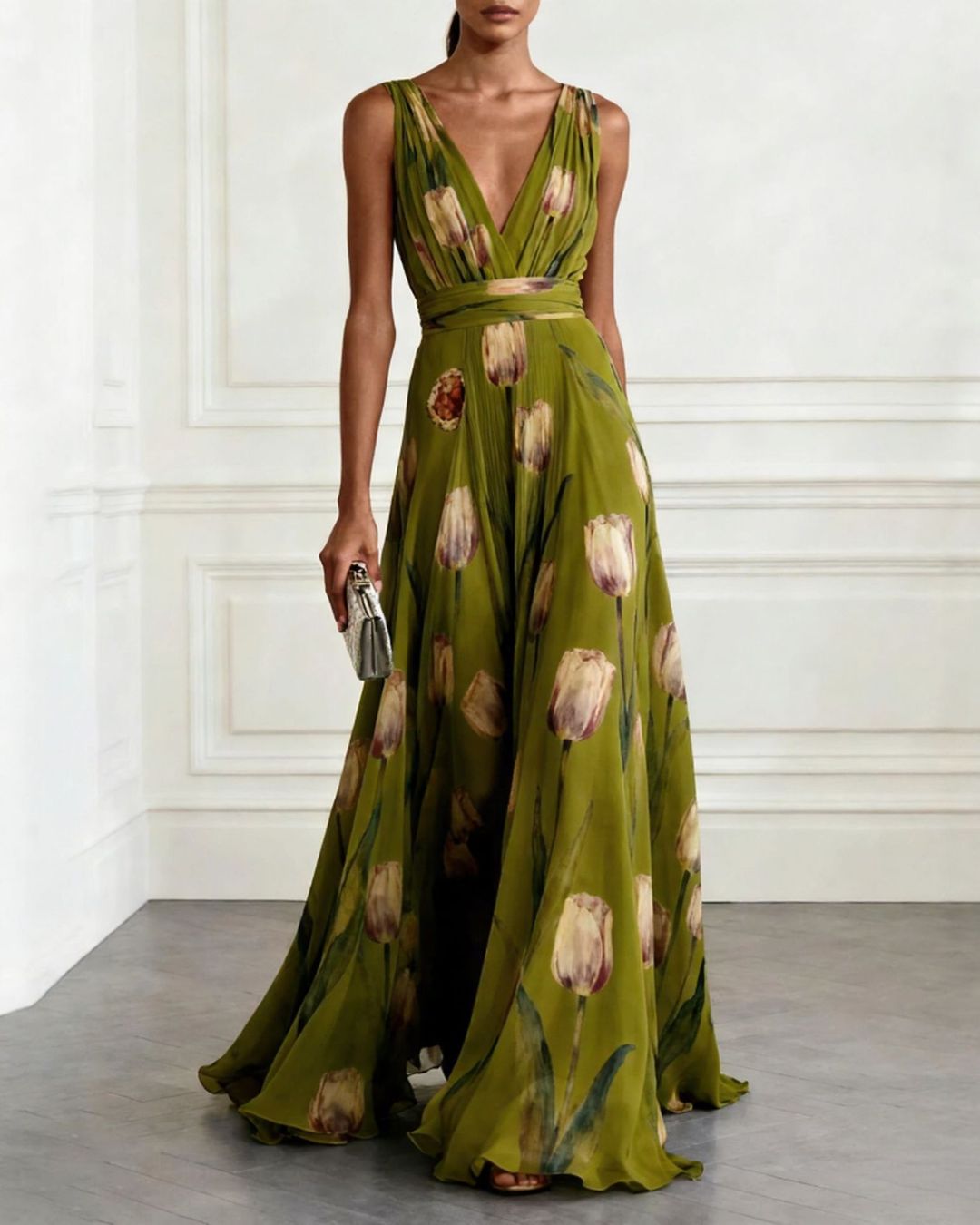 Vyla™ Romantic Tulip Maxi Dress