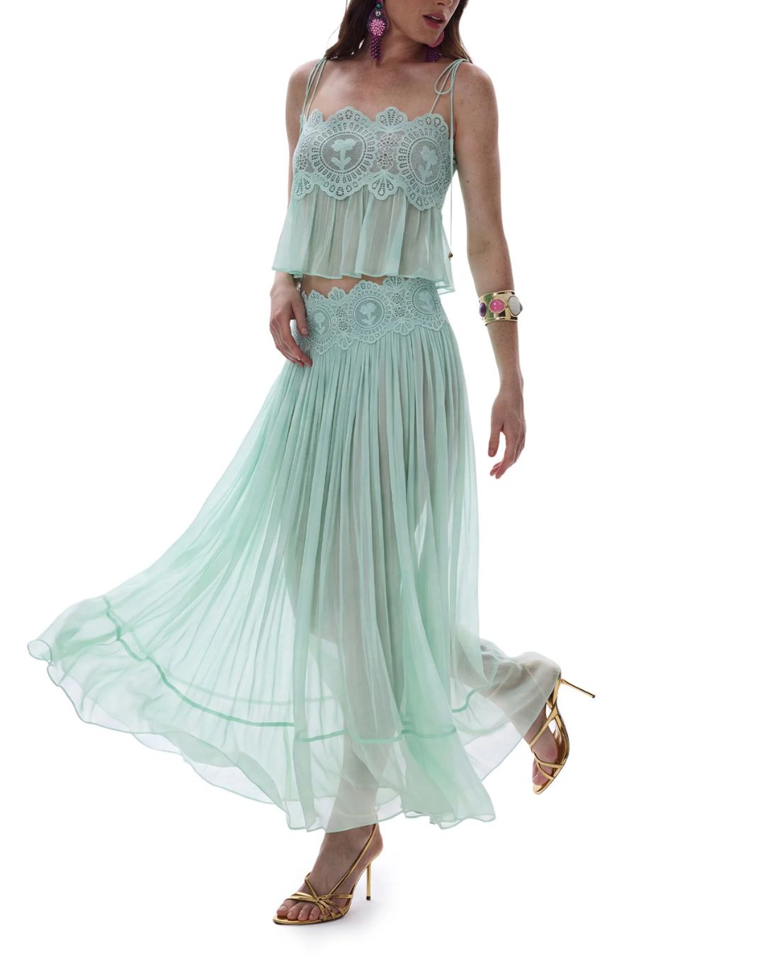 Vyla™ Slim Fit Ruffle Trim Open-Back Chiffon Set