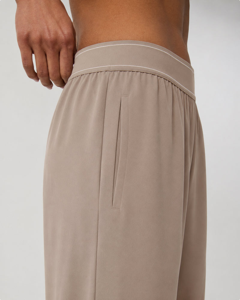Vyla Delicate Lounge Flare Pant
