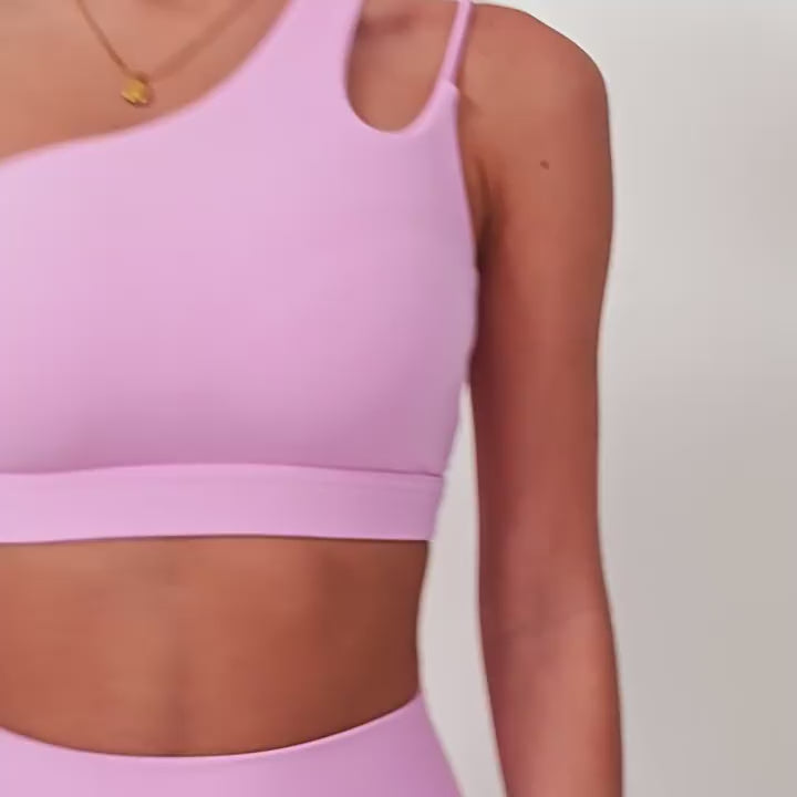 Vyla™ Weightless One-Shoulder Strap Sports Bra